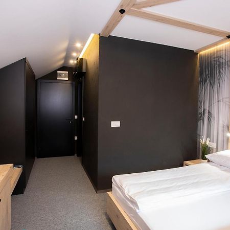 Rooms Bolero Naklo Eksteriør bilde